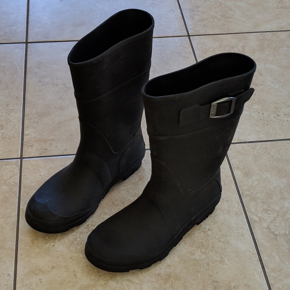Kamik kids black buckle Rain boots size 2
